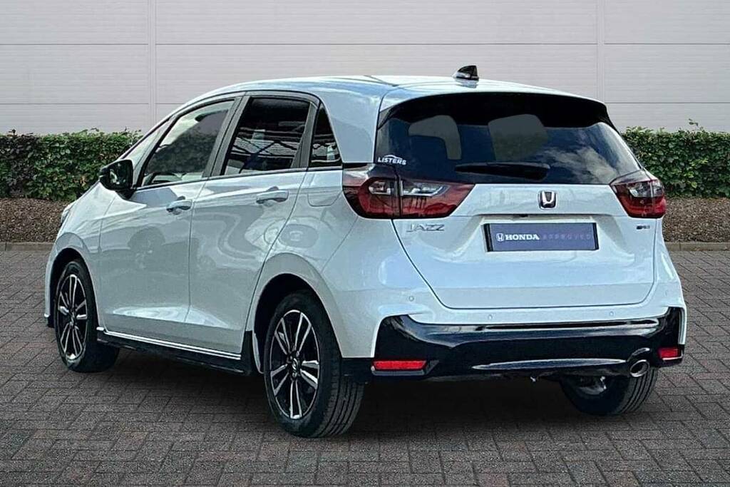 Honda Jazz 1.5 I-mmd Hybrid Advance Sport Ecvt White #3