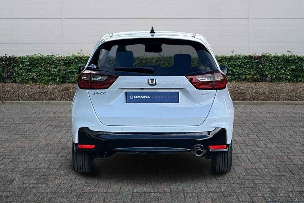 Honda Jazz 1.5 I-mmd Hybrid Advance Sport Ecvt White #6