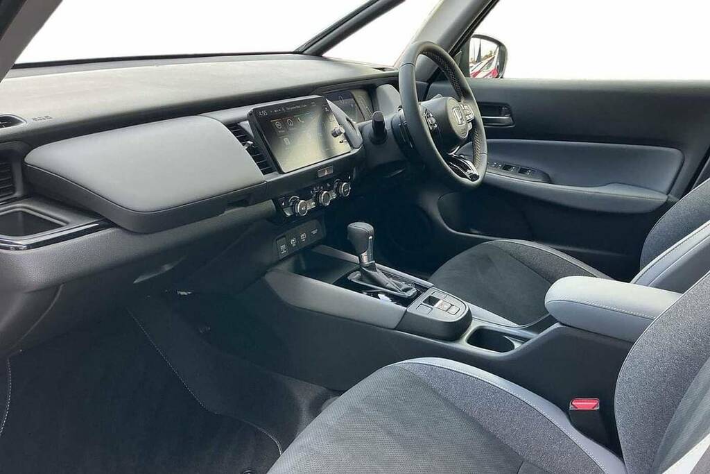 Honda Jazz 1.5 I-mmd Hybrid Advance Sport Ecvt White #2