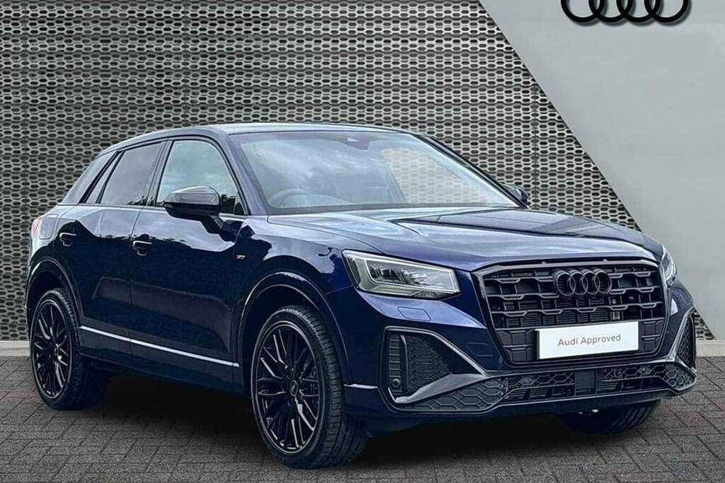 Audi Q2 35 Tfsi Black Edition S Tronic Blue
