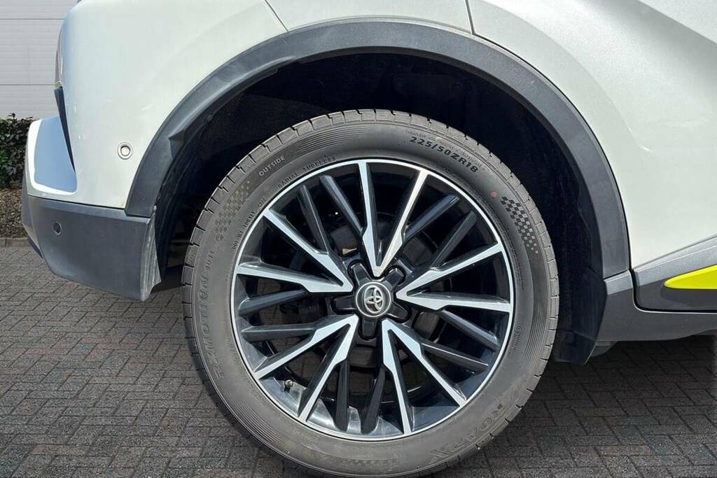 Toyota C-Hr 1.2T Excel YS17VGG White #5
