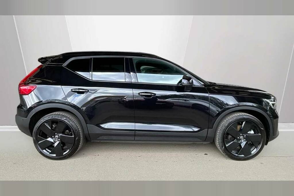 Volvo EX40 185Kw Ext Range Ultra Black Edition 78Kwh Black #3