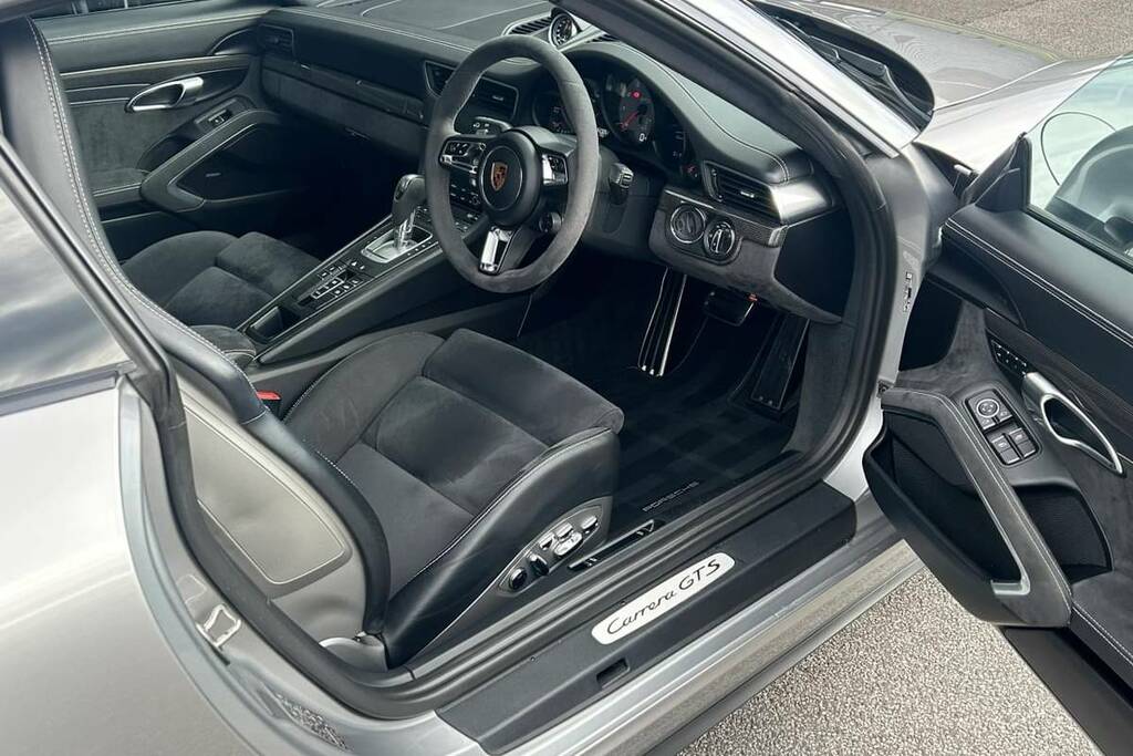 Porsche 911 Gts Pdk FD67DVM Silver #4