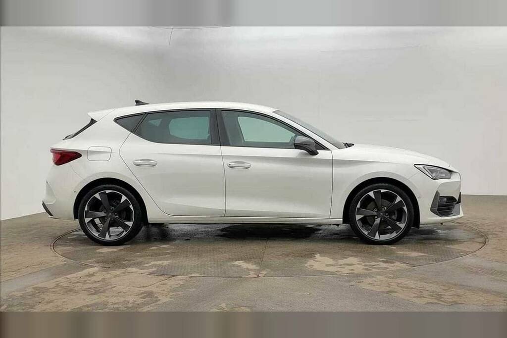 Cupra Leon 1.5 Tsi V1 YR24HFM White #4