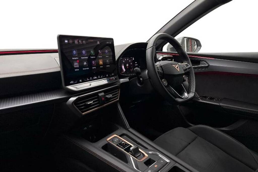 Cupra Leon 1.5 Etsi 150 V2 Dsg KS25TUP White #2