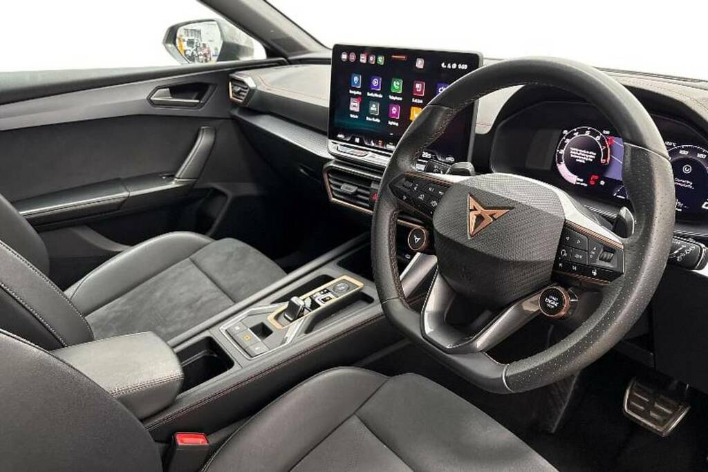 Cupra Leon 1.5 Etsi 150 V2 Dsg KS25MXN Black #6