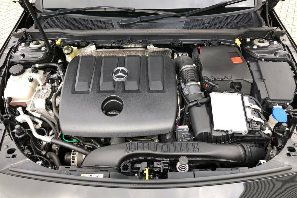 Mercedes-Benz A Class A180d Sport Premium HX69XYM Black #5
