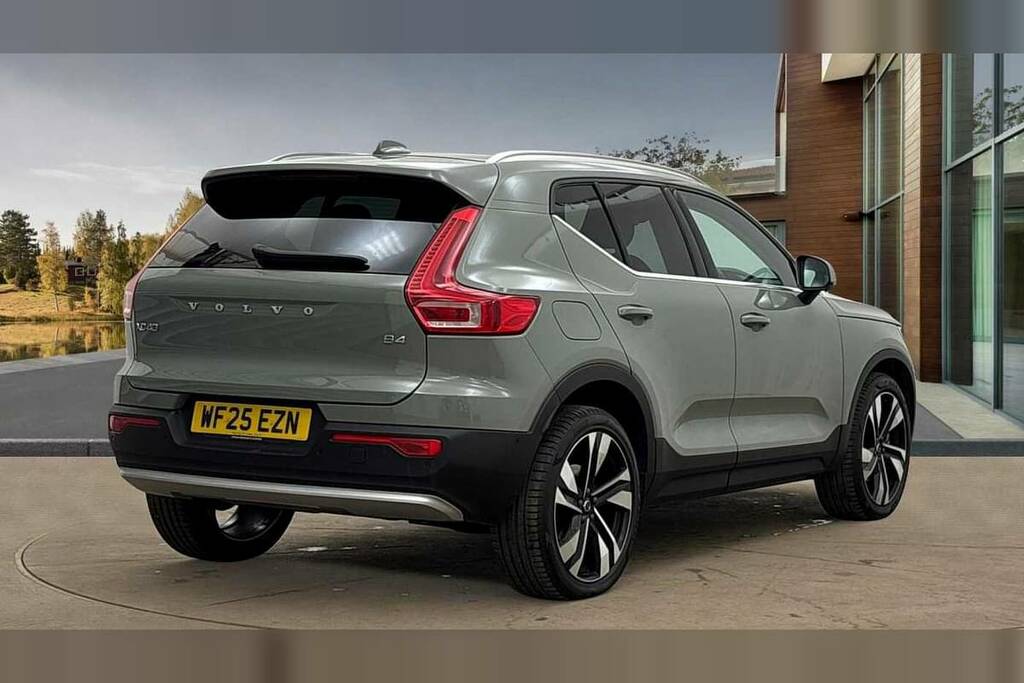 Volvo XC40 2.0 B4p Ultra Dark WF25EZN Green #3