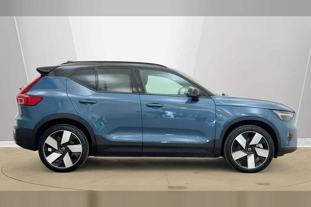 Volvo EX40 185Kw Extended Range Plus 78Kwh Blue #2