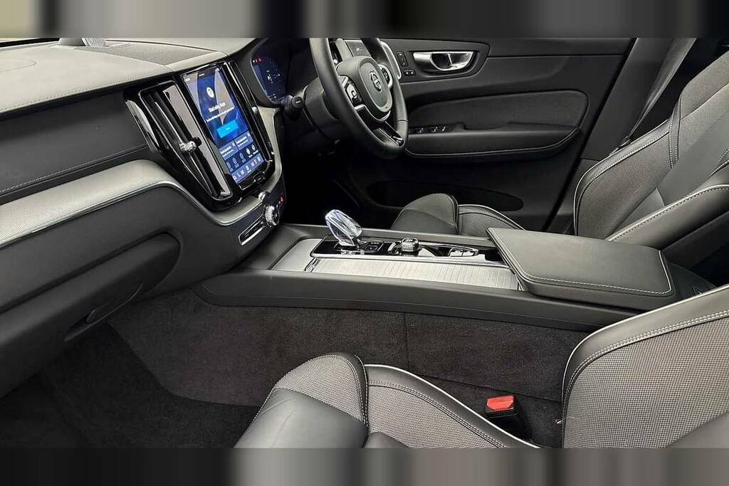 Volvo XC60 2.0 T8 455 Phev Ultra Dark Awd Geartronic RE25NGF Grey #6