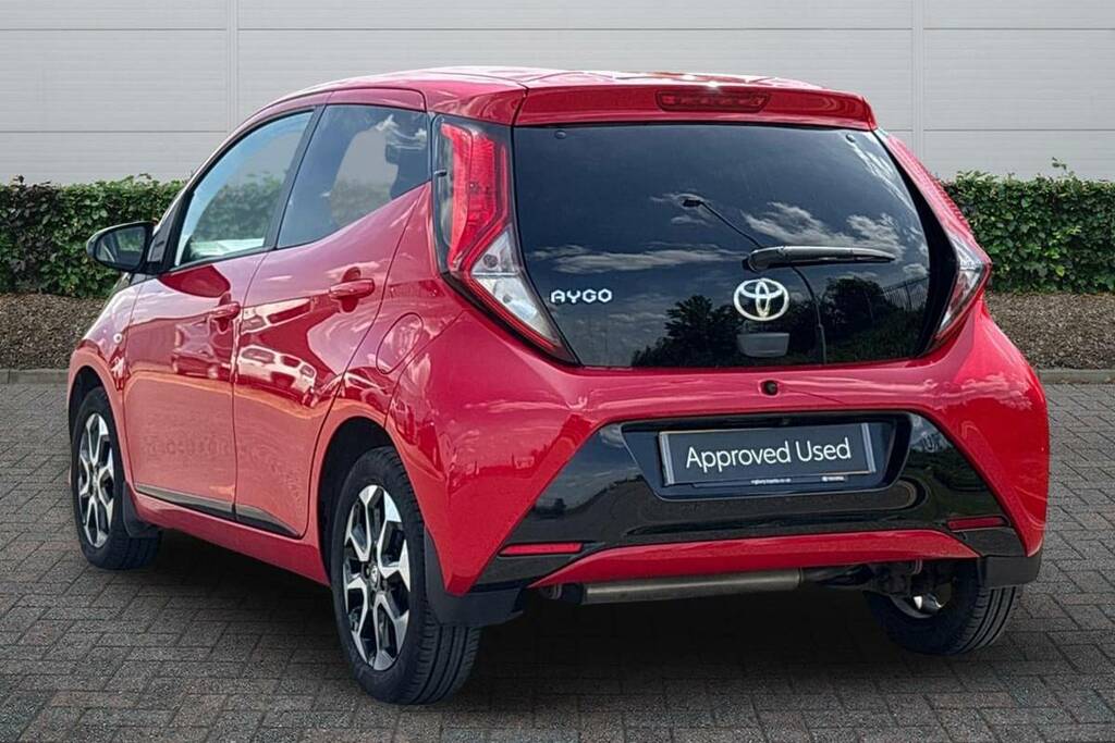 Toyota Aygo 1.0 Vvt-i X-trend MV69VJE Red #5