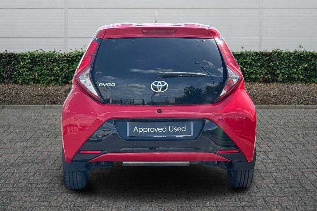 Toyota Aygo 1.0 Vvt-i X-trend MV69VJE Red #6