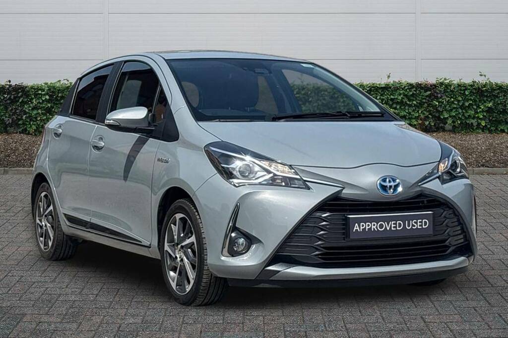 Toyota Yaris 1.5 Hybrid Y20 Cvt Mono-tone Grey
