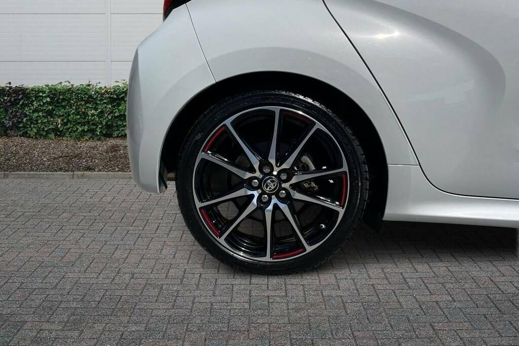 Toyota Yaris 1.5 Hybrid Gr Sport Cvt KR22LJZ Grey #5