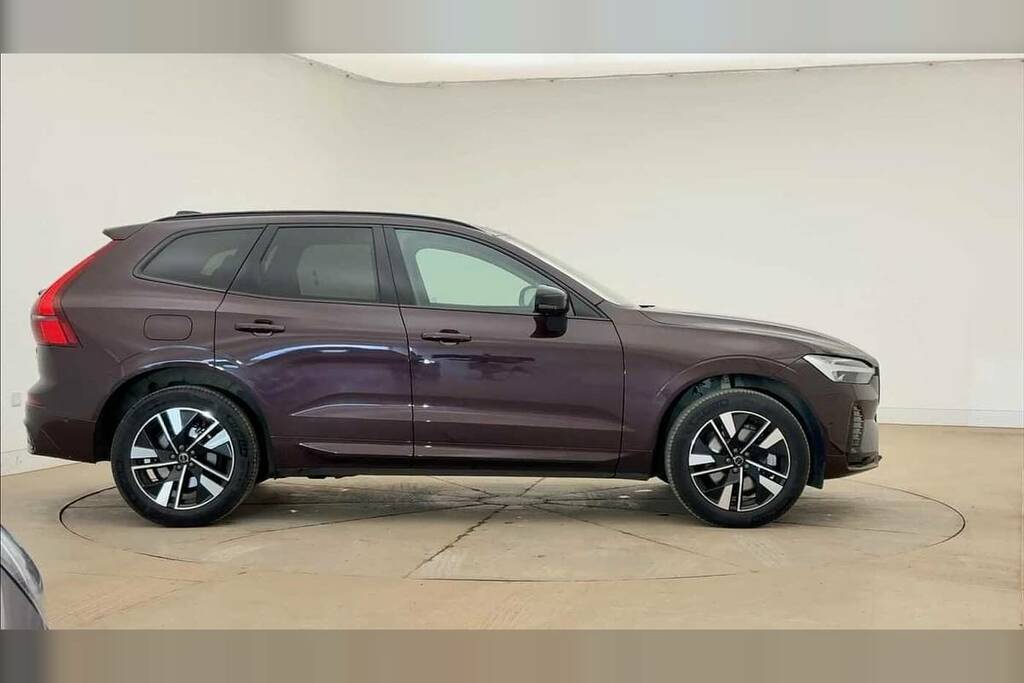 Volvo XC60 2.0 B5p Plus Dark Awd Geartronic RJ25ZTT Red #2