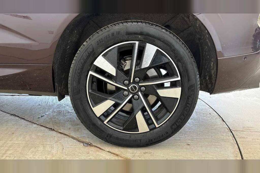 Volvo XC60 2.0 B5p Plus Dark Awd Geartronic RJ25ZTT Red #4