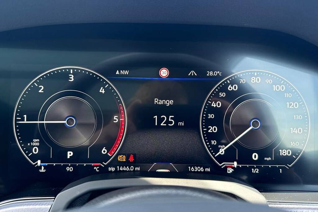 Volkswagen Touareg 3.0 V6 Tdi 4Motion Black Edition Tip YH73VPA White #5