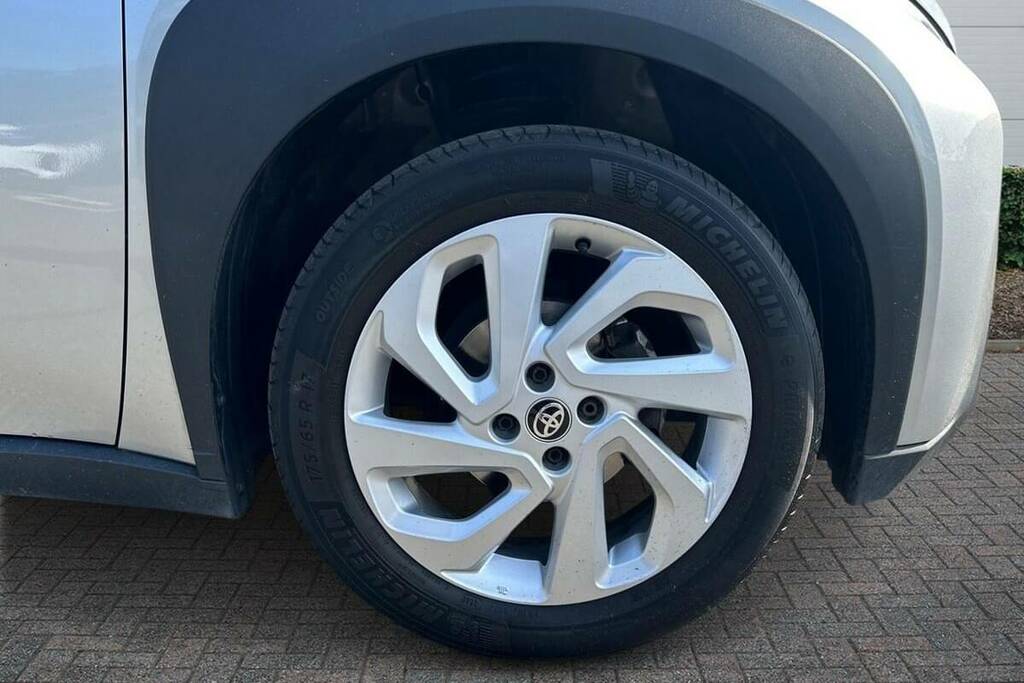 Toyota Aygo X 1.0 Vvt-i Pure BK23ARU Silver #6
