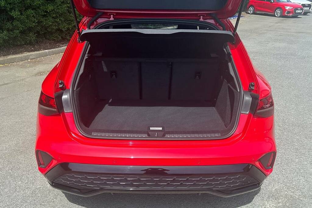 Audi A3 35 Tfsi Black Edition FP74GZV Red #2
