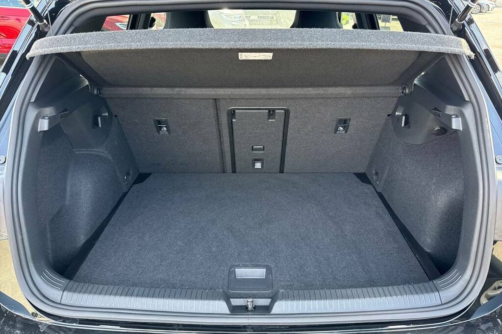 Volkswagen Golf 1.5 Etsi 150 R-line Dsg GL25TBZ Black #2