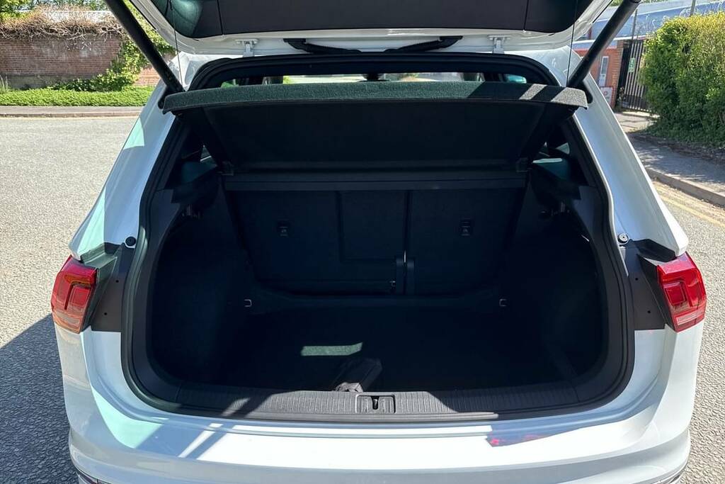 Volkswagen Tiguan 2.0 Tsi 4Motion R-line Dsg White