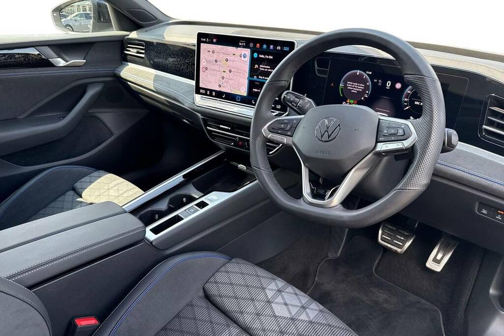 Volkswagen Passat 1.5 Tsi Ehybrid 272 R-line Dsg DH25BTX Grey #4