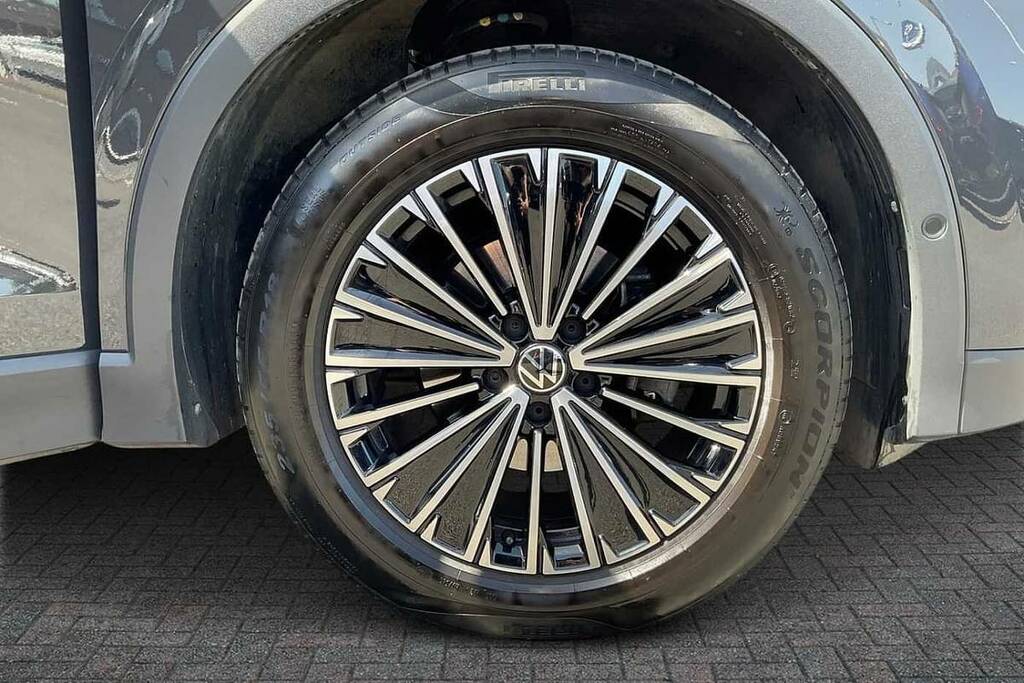 Volkswagen Tiguan 1.5 Etsi 150 Match Dsg VA24LJV Grey #5