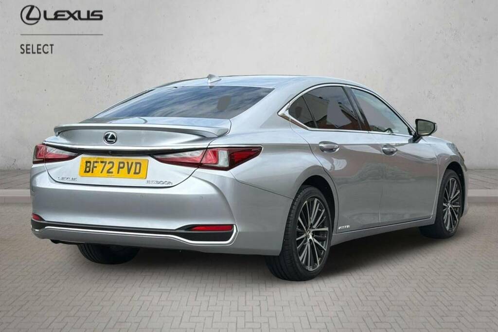 Lexus ES 300H 2.5 Premium Cvt Silver #2