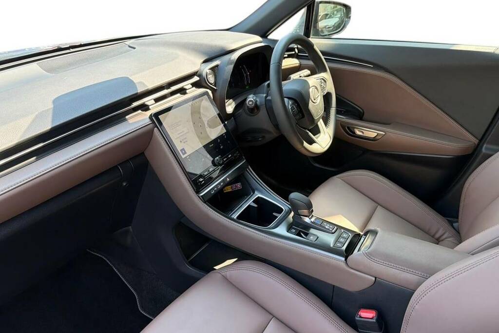 Lexus LBX 1.5 Premium E-cvt WR25OMH Black #5