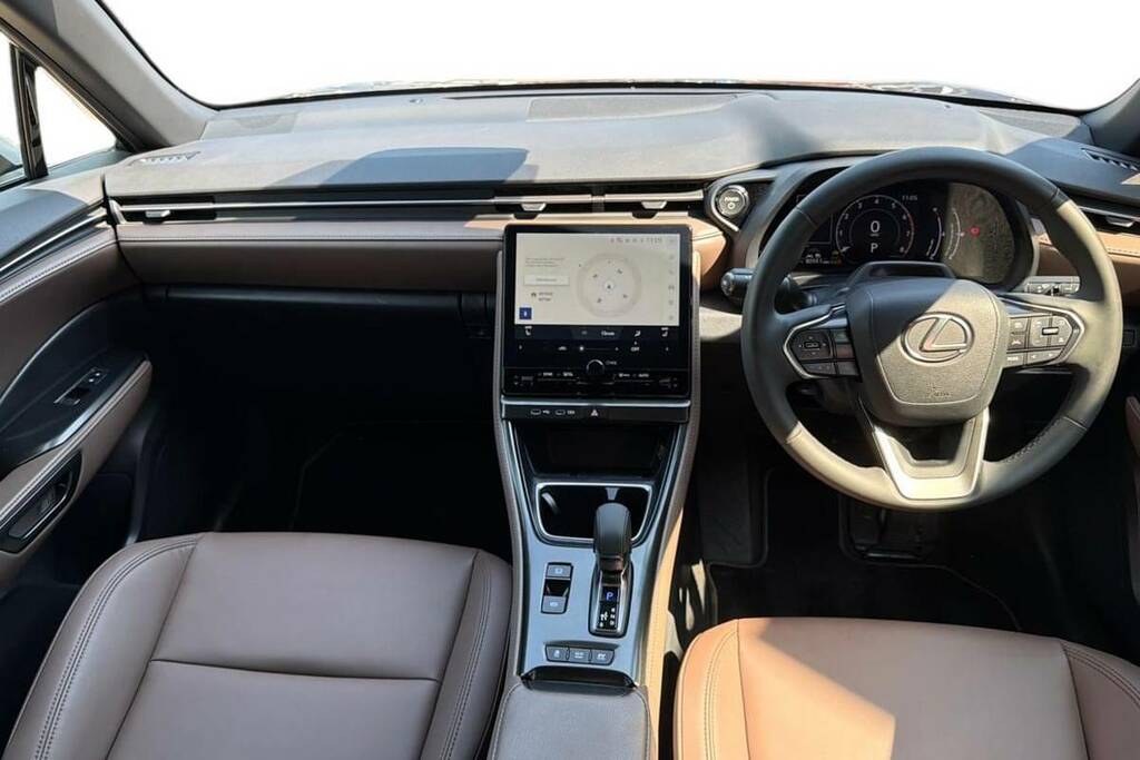 Lexus LBX 1.5 Premium E-cvt WR25OMH Black #6