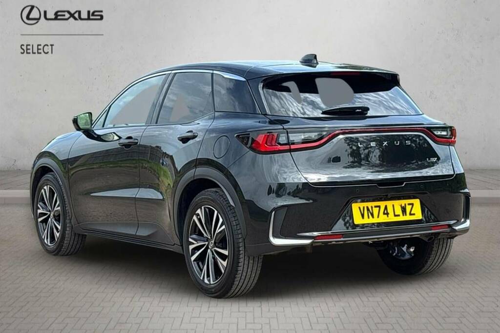 Lexus LBX 1.5 Takumi E-cvt VN74LWZ Black #4
