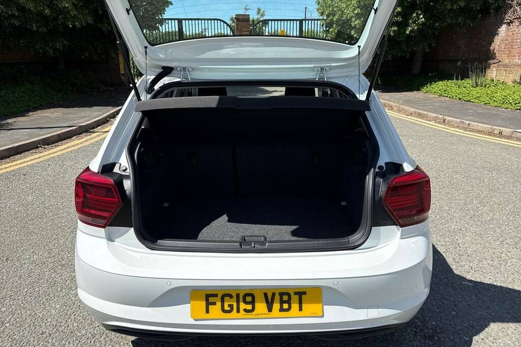 Volkswagen Polo 1.0 Tsi 95 Se Tech Edition Dsg FG19VBT White #2