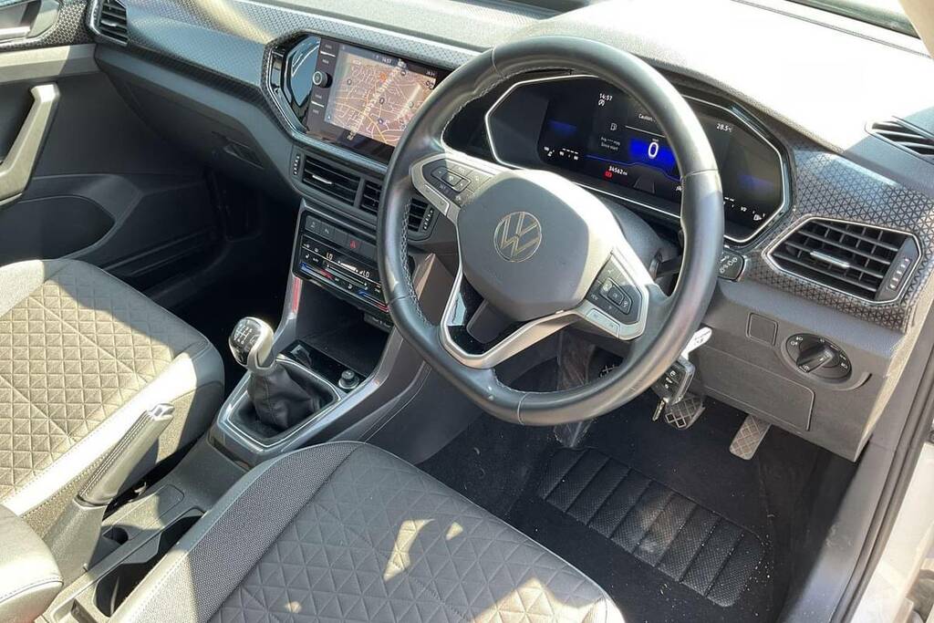 Volkswagen T-Cross 1.0 Tsi 110 Sel VN23EYF White #4