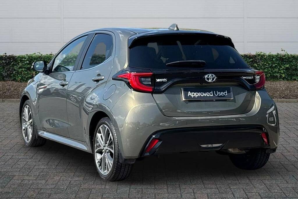 Toyota Yaris 1.5 Hybrid Excel Cvt FR23EXO Brown #2