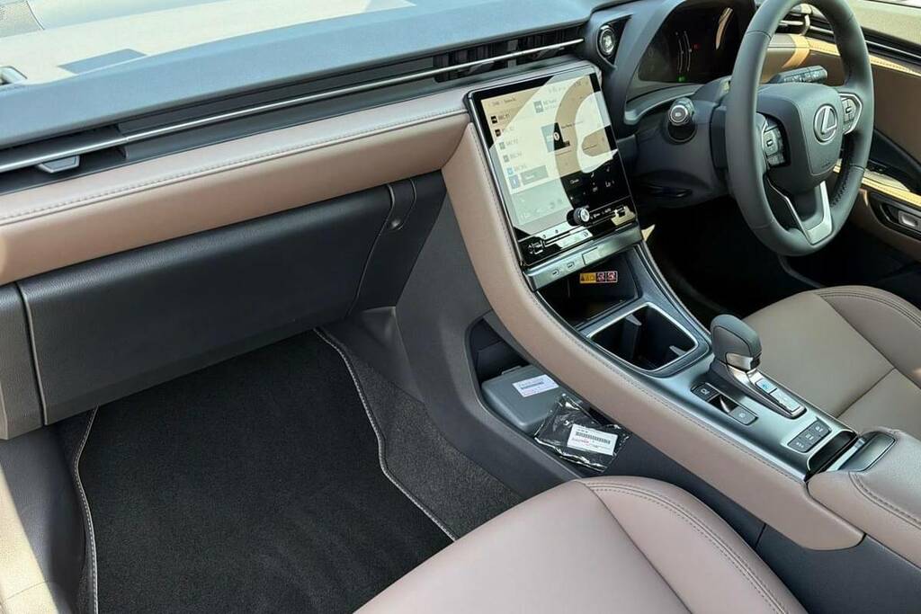 Lexus LBX 1.5 Premium E-cvt WT25EJU Black #5