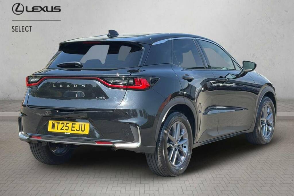 Lexus LBX 1.5 Premium E-cvt WT25EJU Black #2