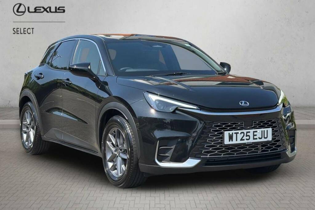 Lexus LBX 1.5 Premium E-cvt Black