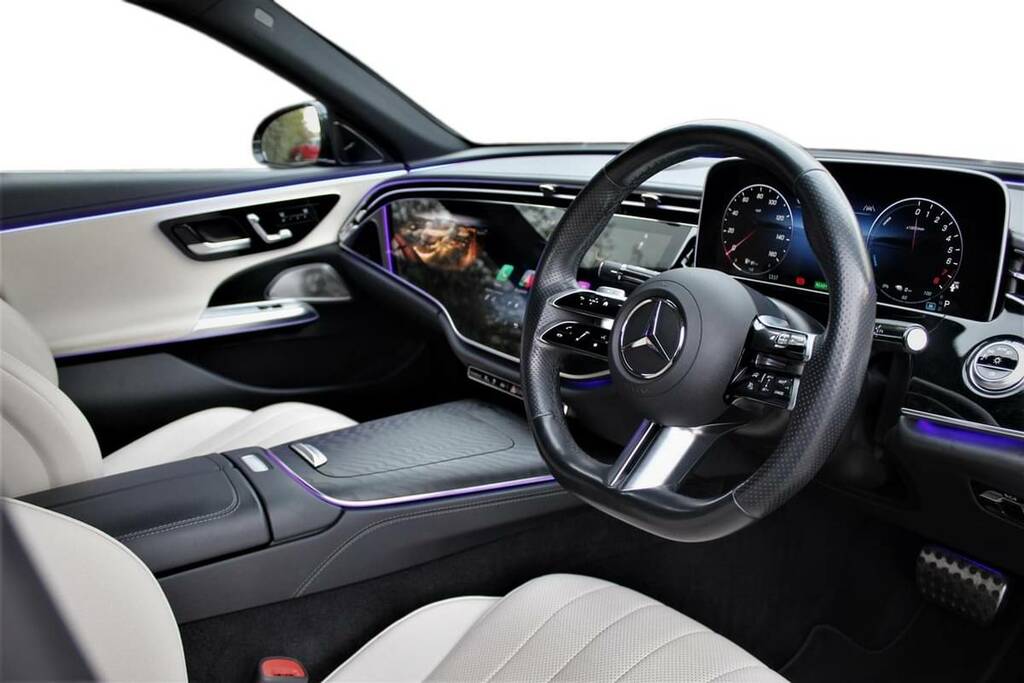 Mercedes-Benz E Class E300e Amg Line Premium 9G-tronic FX24OVA Blue #4
