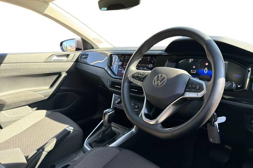 Volkswagen Polo 1.0 Tsi Match Dsg VU24FWR Black #4