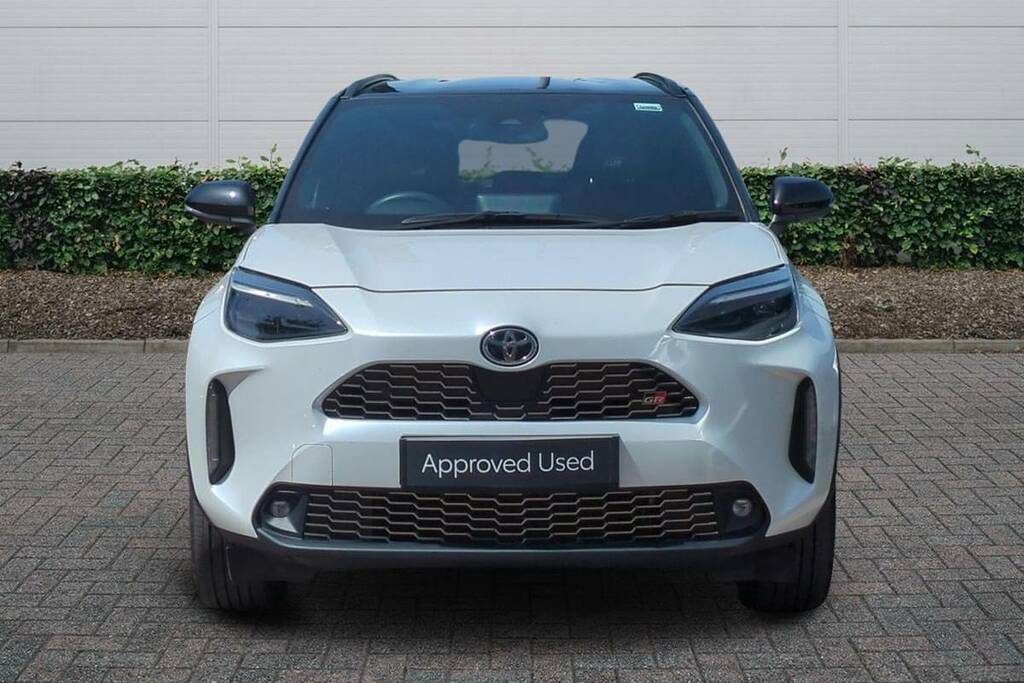 Toyota Yaris Cross 1.5 Hybrid Gr Sport Cvt CV74GWU White #3