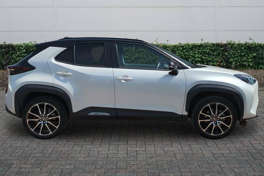Toyota Yaris Cross 1.5 Hybrid Gr Sport Cvt CV74GWU White #4