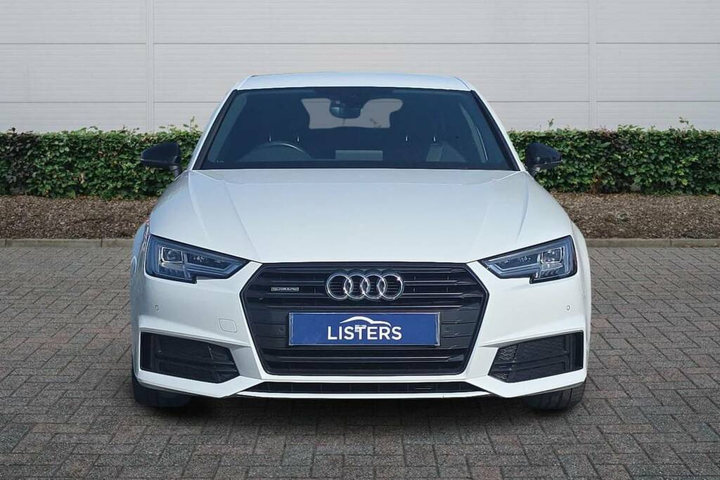 Audi A4 2.0 Tdi 190 Quattro Black Edition S Tronic White #6