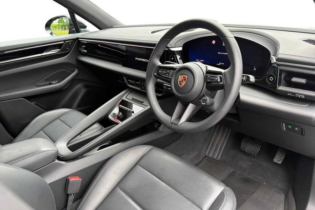 Porsche Macan 300Kw 4 100Kwh Black #4