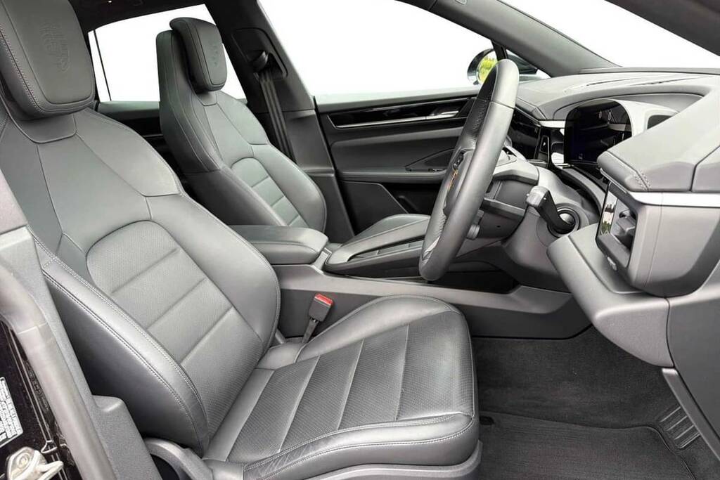 Porsche Macan 300Kw 4 100Kwh Black #5