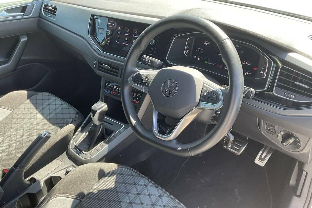 Volkswagen Polo 1.0 Tsi R-line Dsg VK24GUO White #4