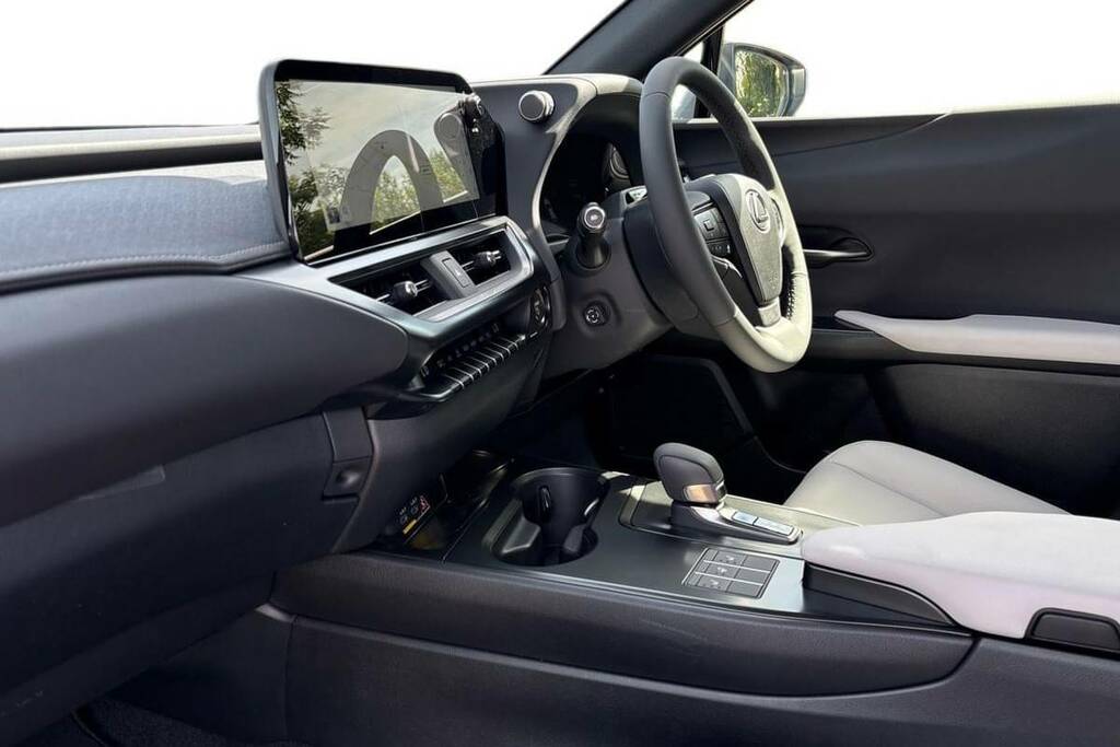 Lexus UX 300H 2.0 F-sport Design Tech Cvt #5