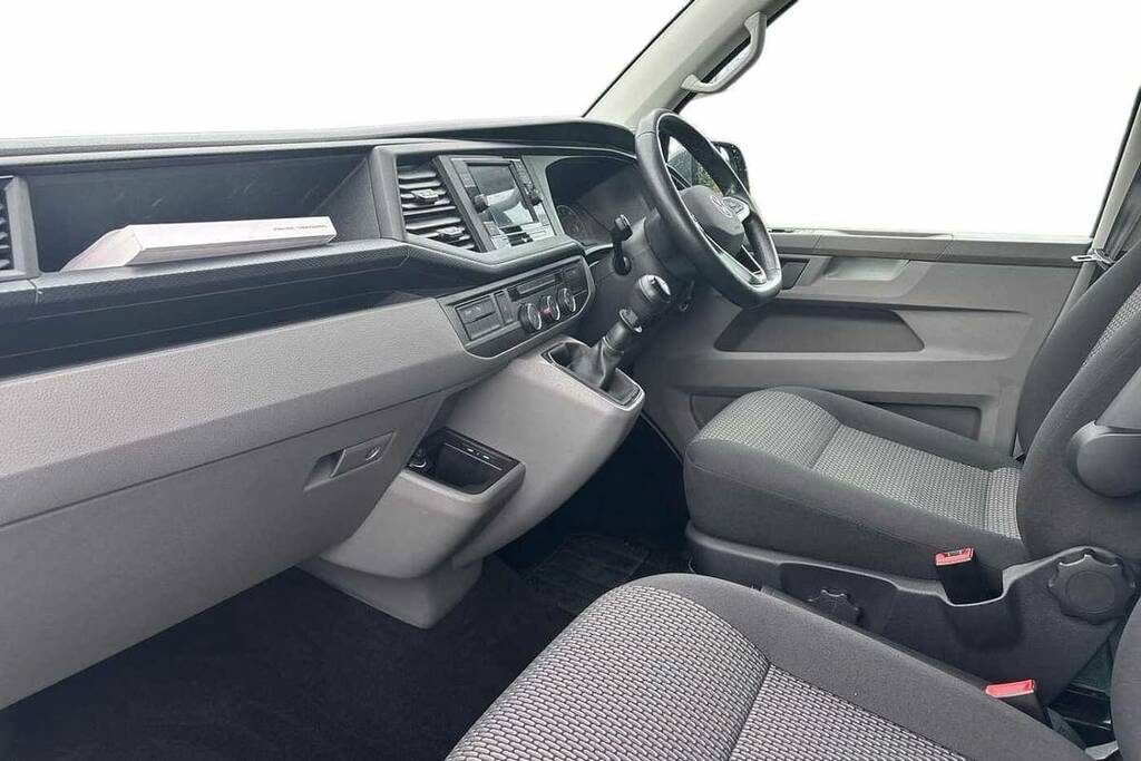 Volkswagen Transporter 2.0 Tdi 150 Highline Kombi Van CE74BKJ Grey #2