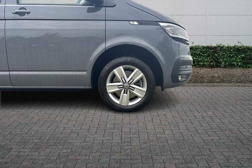 Volkswagen Transporter 2.0 Tdi 150 Highline Kombi Van CE74BKJ Grey #5