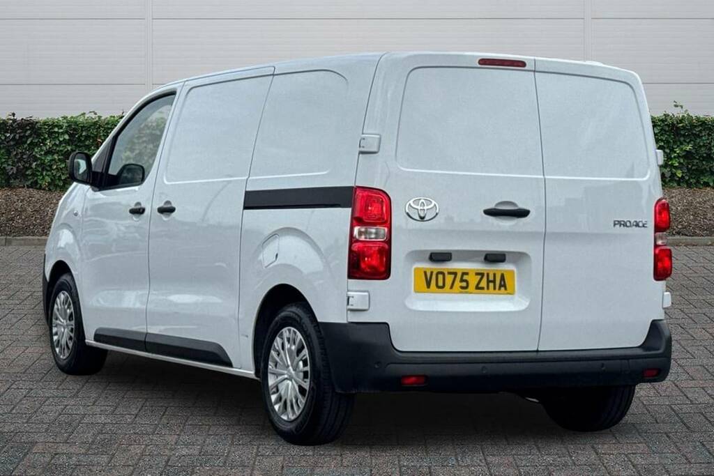 Toyota PROACE 1.5D 120 Icon Van  #2