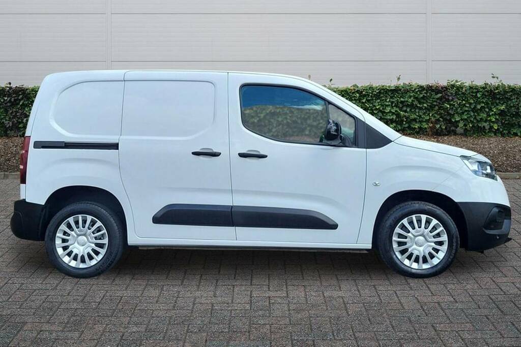 Toyota Proace City 1.5D 100 Icon Van 6 Speed White #5